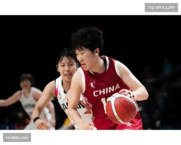 三秒区附近卡位技术 江苏女篮内线优势源于细节训练